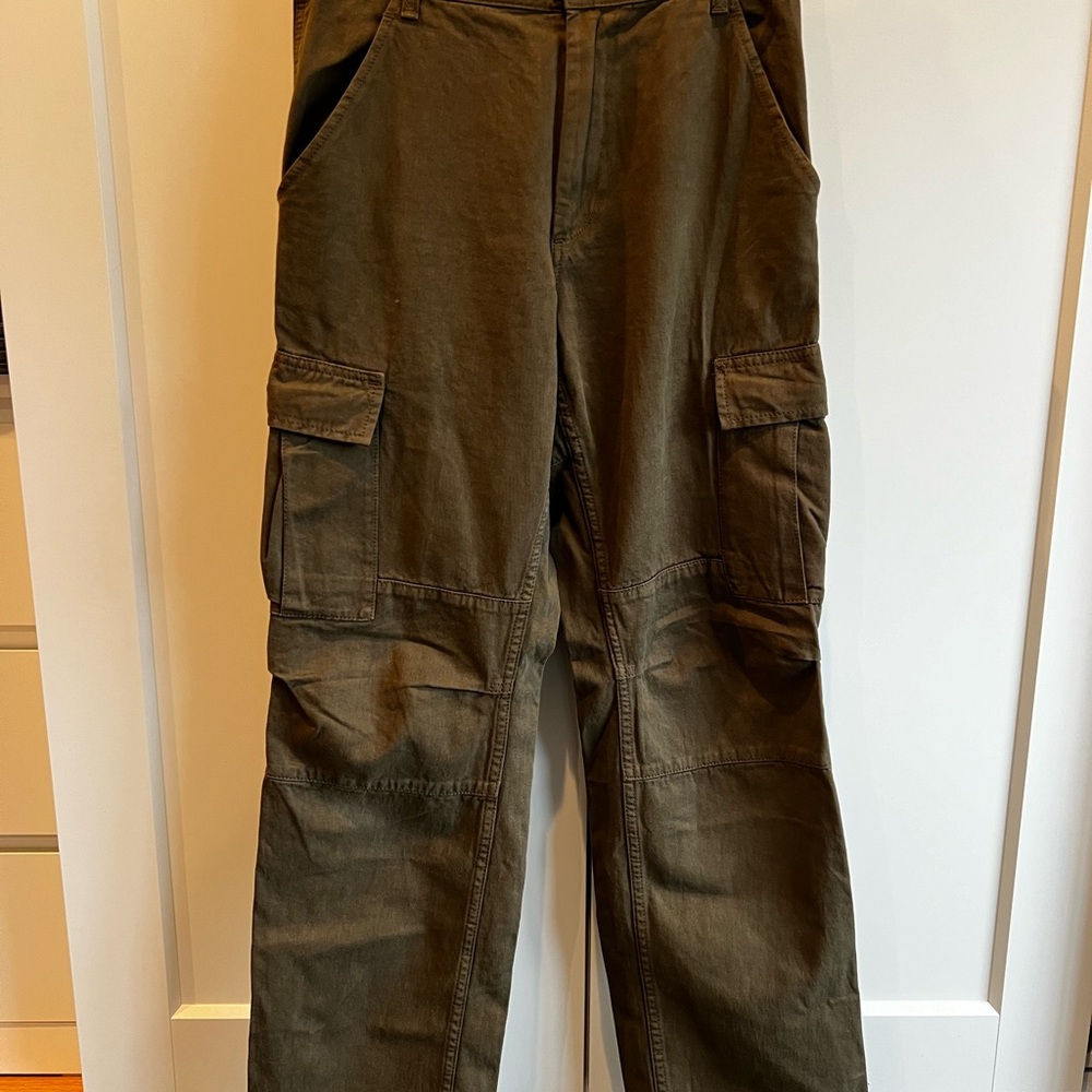 J.Galt Dark Olive Cargo Pants like new! Never worn. Size M(4)